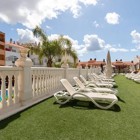 The Concierge - Pool Choromar アパート *