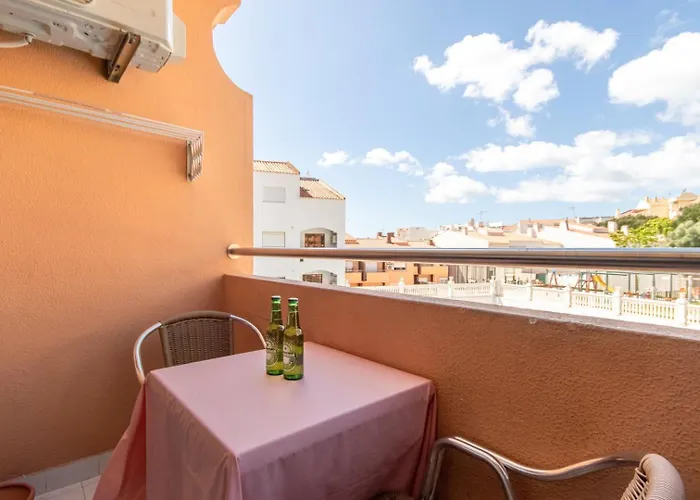 The Concierge - Pool Choromar *