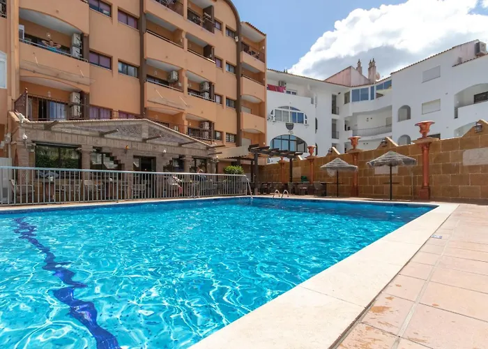 Apartman The Concierge - Pool Choromar