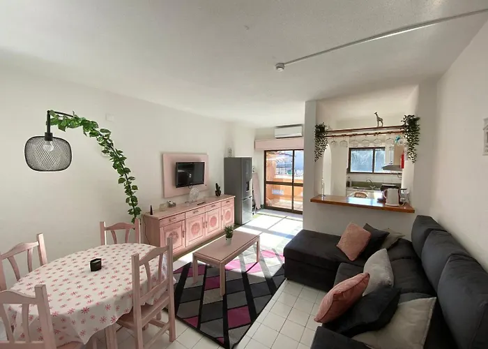 Apartment The Concierge - Pool Choromar