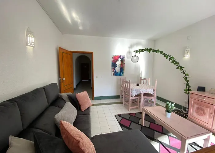 The Concierge - Pool Choromar Apartment